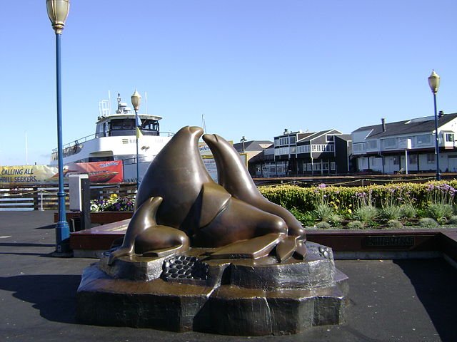 Sea lions monument san francisco